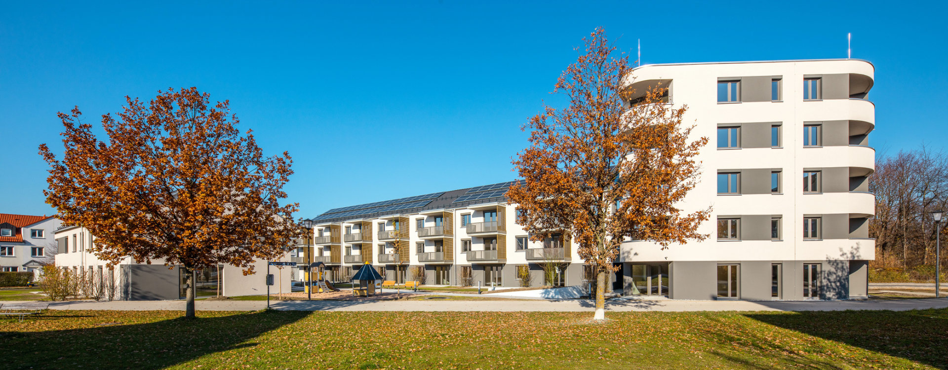 Moderne Wohnanlage in Neubiberg, erbaut mit Dämmstoff gefüllten Ziegeln von UNIPOR